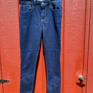 LEVI’s | dark blue high-rise skinny | size 29